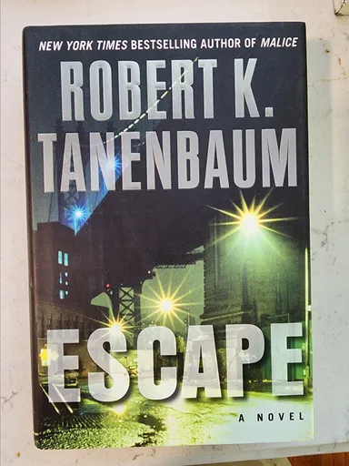 Robert K. Tanenbaum: Escape (Mystery)