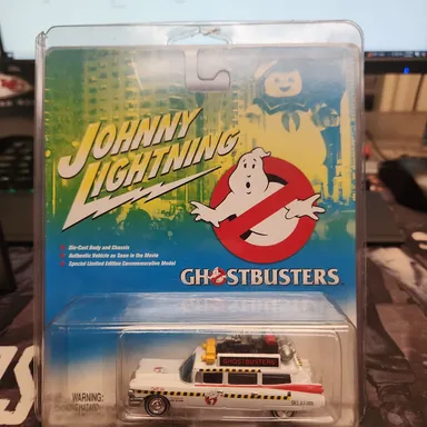 Johnny Lightning Very Rare and Hard to Find Ghostbusters Ecto-1 From 2003