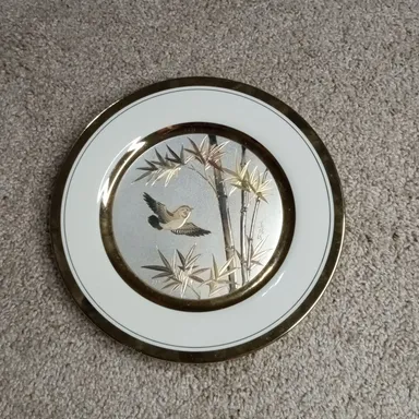 GORGEOUS 1983 Limited Ed Signed Yoshinobu Hara Chokin 9" Decorative Plate.

This exquisite collector