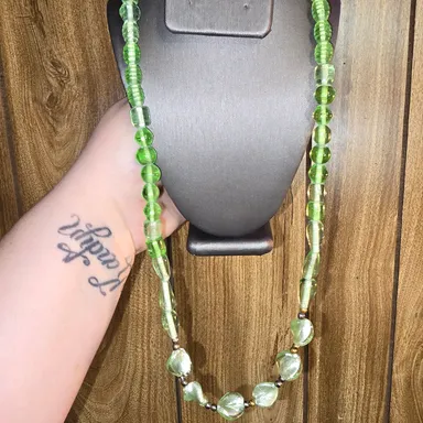 Vintage Czech Glass Necklace Graduated Green Beads Uranium Bead Art Deco 18"-20"