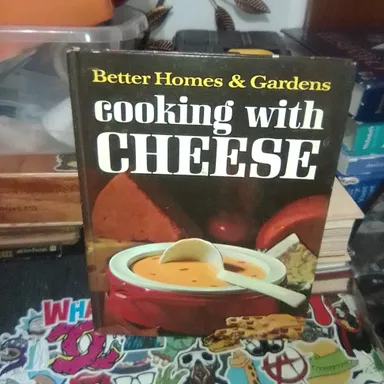 BETTER HOMES AND GARDENS COOKBOOK