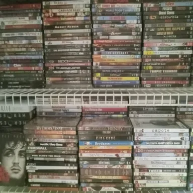  all movies 2 each or I can make a bundle if u want more 