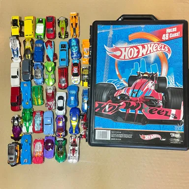 Hot Wheels Case and 48 cars Nice!