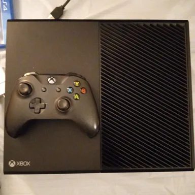 Xbox One 1 TB Console complete in box