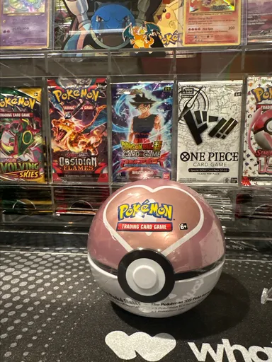 Pokémon TCG: Love Ball Tin