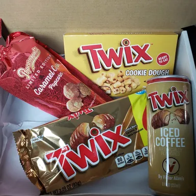 #03 Twix Snack Gift Box