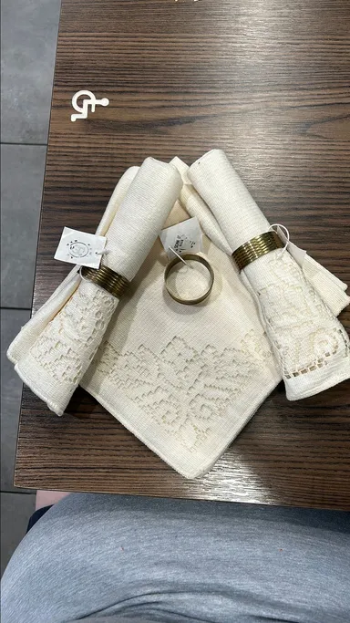 NWT linen napkins and brass rings