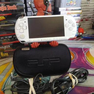 PSP - WHITE PSP CONSOLE: PSP3001