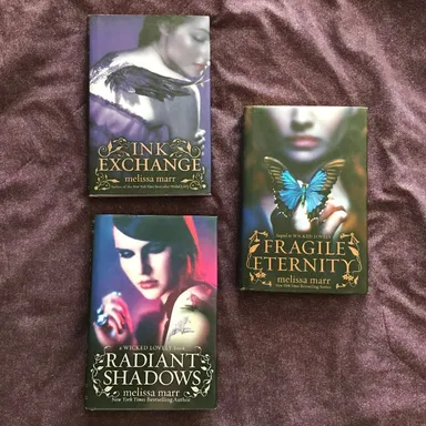 Wicked Lovely 3-Book Collection (Ink Exchange, Fragile Eternity, and Radiant Shadows)