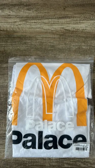 *BRAND NEW* Palace McDonald’s Tee Xl