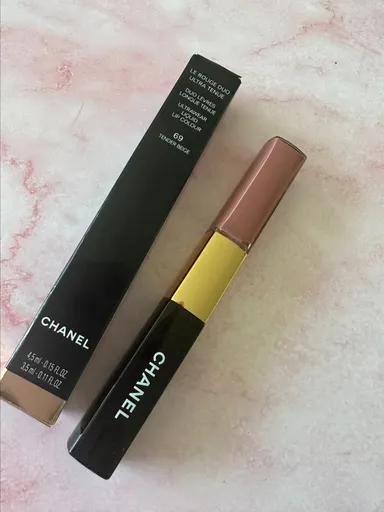 Chanel Le Rouge Duo Liquid Lip in 69 Tender Beige