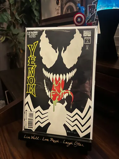 MARVEL: Venom The Enemy Within Part One 1 Glow in the Dark Cover