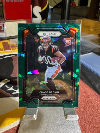 2023 Prizm Chase Brown Green Cracked Ice Rookie Card
