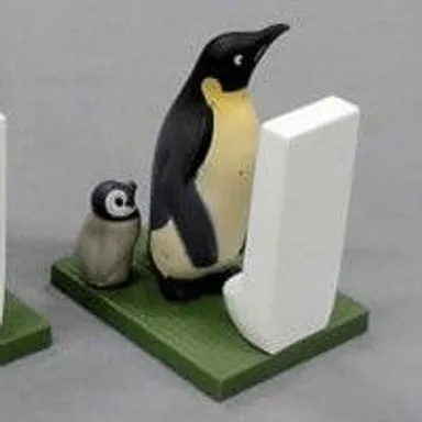 Capsule Toy - Penguin / Urinal