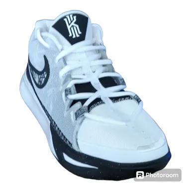 Nike Kyrie Flytrap VI White and black Men's size 7 new in box