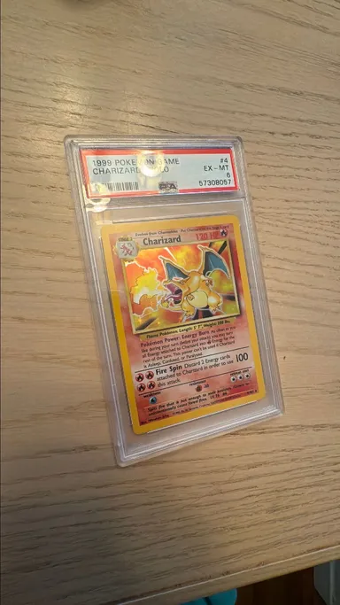 Charizard- Base Set Holo (EX-MT 6) 4/102