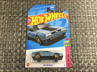 Hot Wheels 2023 #101 DMC Delorean WH:The 80's Series 8/10 in Blue