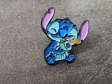 Stitch & Scrump Enamel Pin  