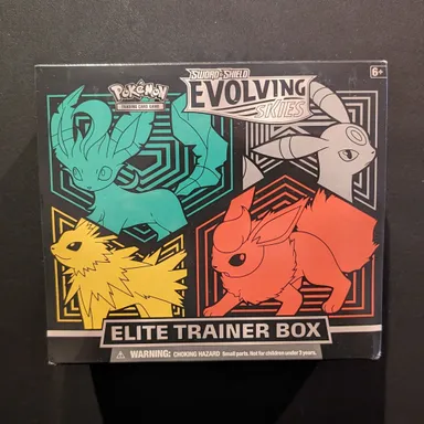 Evolving Skies Elite Trainer Box Flareon Jolteon Umbreon Leafeon