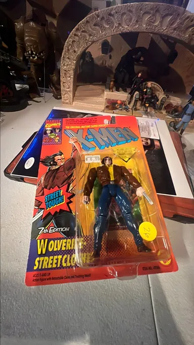 Marvel Toy Biz Wolverine In Street Clothes