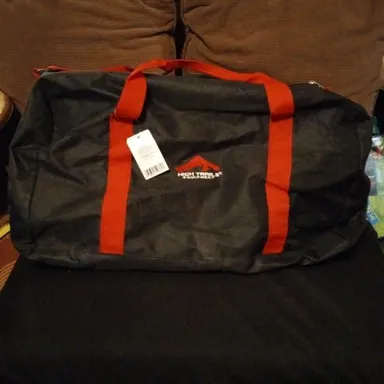 2 Higlh Trails Equipment 18" Red & Black Duffel Bag with  BRAND NEW