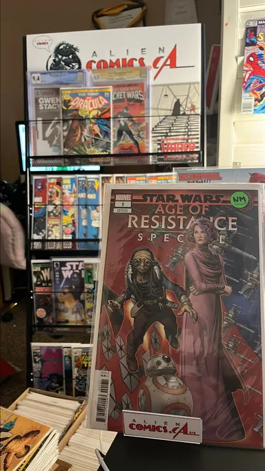 Age of Resistance (#1M Special Maz Kanata and Amilyn Holdo McKone Puzzle Piece Variant NM)