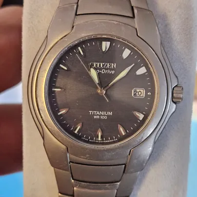 CITIZEN Eco-drive Titanium Mens Wrist Watch