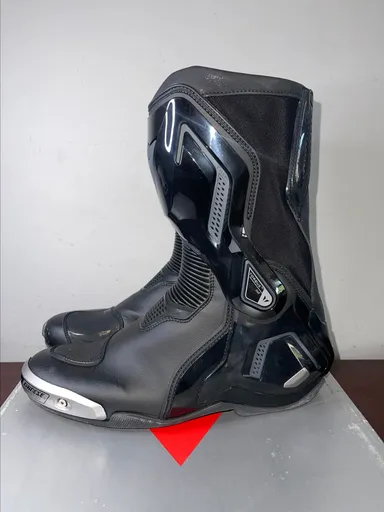 DAINESE TORQUE D1 OUT MOTORCYCLE BOOTS. ALL BLACK US MEN'S SIZE 12 EU 46