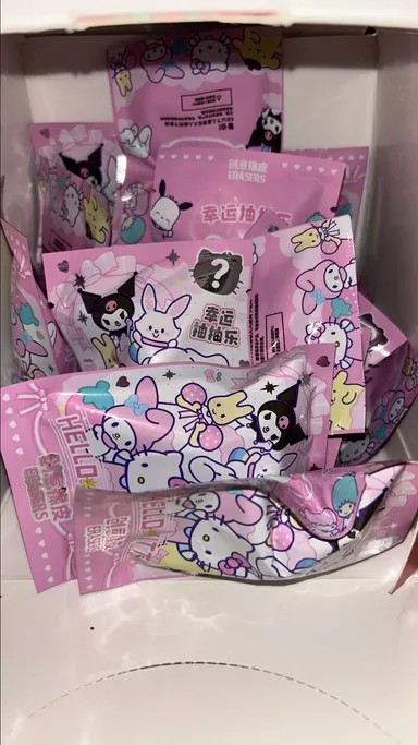 12 Hello Kitty blind bag/erasers