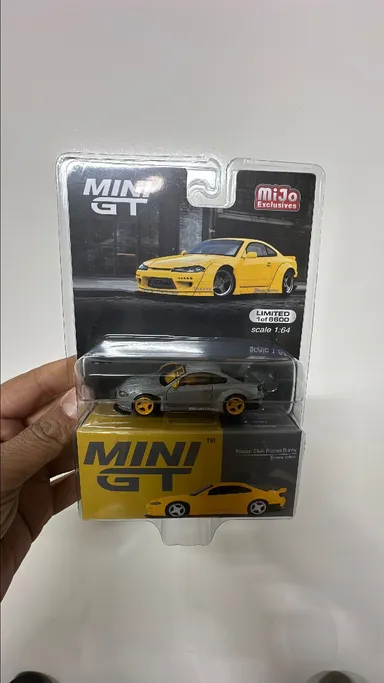 Mini GT #643 Nissan Silvia Rocket Bunny Bronze Yellow Chase Car