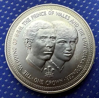 1981 Isle of Man 1 Crown Coin BU 925 Silver 20K Minted WEDDING #ZA108