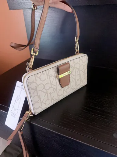 Calvin Klein crossbody wallet 3 ways to wear vanilla/brown logo covered NWT$118   Opt for a descript