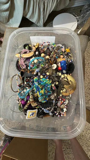 Scrap for craft, not for resale. Aprox 8lbs