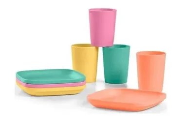 Tupperware 8 Pc Mini Party Set, Pastel Colors, Tumblers & Plates
