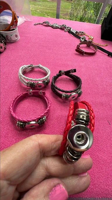 Snap Jewelry: Medium Width Faux Leather Bracelets