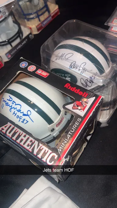 New york jets autographed by multiple hall of famers mini helmets.