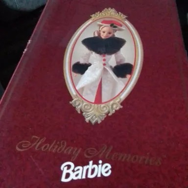 Holiday memories Barbie 1995 New in the box