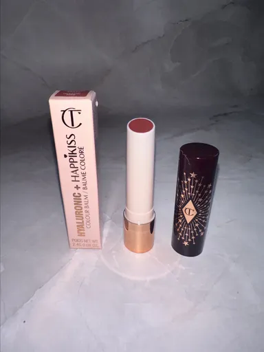 Charlotte Tilbury Hyaluronic Hapikiss Colour Balm in Passion Kiss