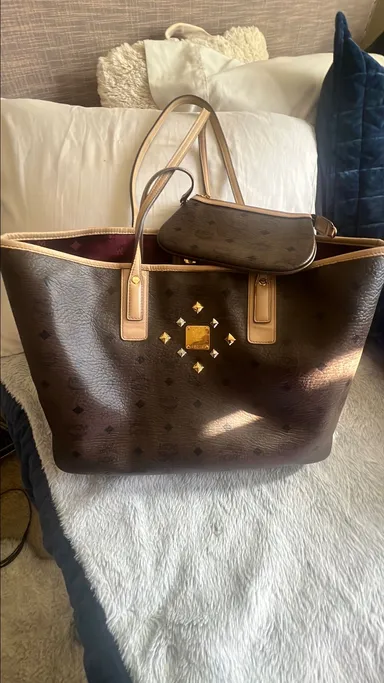 MCM Neverfull w/ Pouch