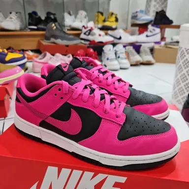 Nike Dunk Low "Fierce Pink" Size 11w (9.5m)