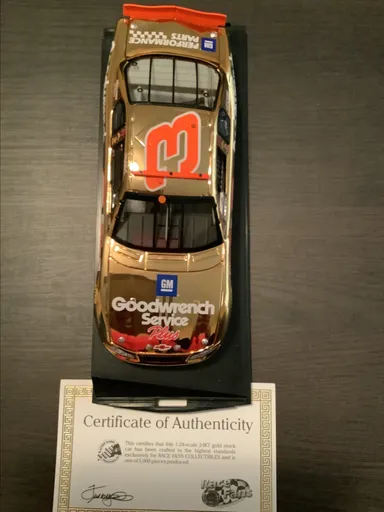 Dale Sr. 24kt Gold Limited Edition No Bull/76th Win Car
