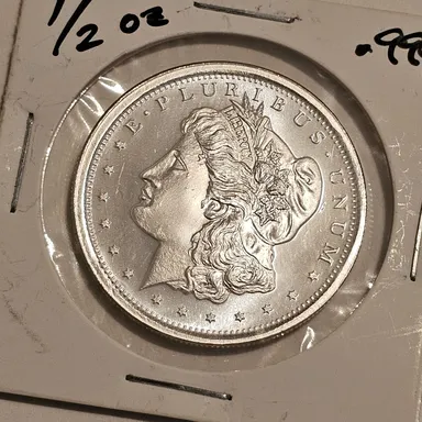 1/2 oz Morgan Dollar Replica .999 Silver