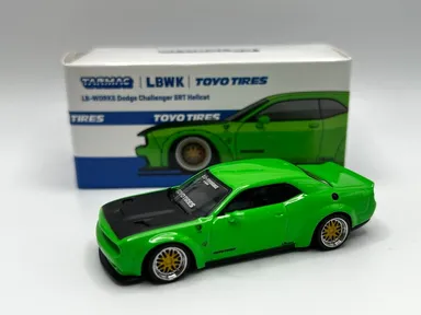 Tarmac LBWK Dodge Challenger SRT Hellcat (Green)