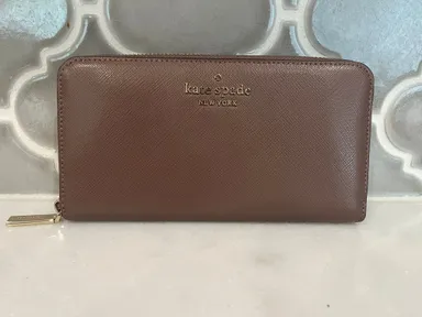 Kate Spade Long wallet in Taupe