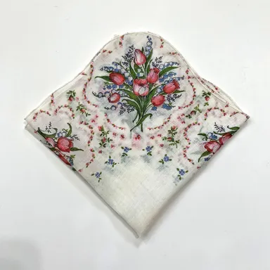 Tulip Floral Bridesmaid Scalloped Handkerchief Cottage Core Granny Vintage