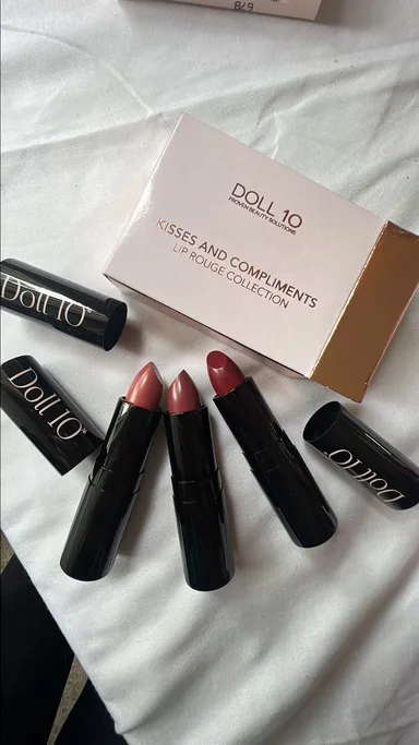 Doll 10 3 lipsticks kisses & compliments pack!