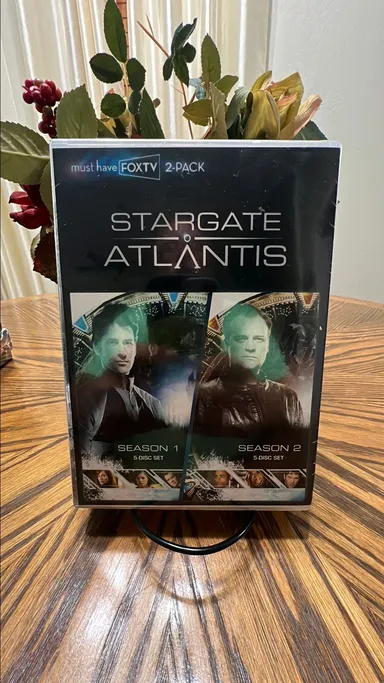 (DVD - TV Series) Stargate Atlantis Seasons 1 & 2
