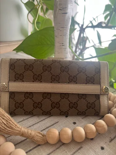 GUCCI GG Logo Beige Canvas Leather Long Bifold Wallet