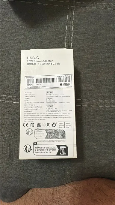 USB-C 20W power adapter USB-C to lightening Cable