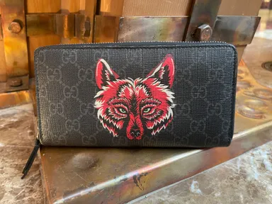 Gucci Supreme Canvas Red Wolf 🐺 Zippy with COA ✅